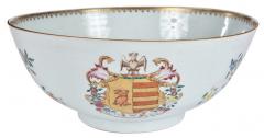  Chinese Porcelain Chinese Export Armorial Bowl Munro and Poyntz circa 1765 - 4580062
