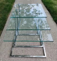  Design Institute America DIA Set of Three Glass Chromed Steel Nesting Tables By Design Institute America - 3442407