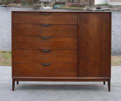  Dillingham Manufacturing Company Large Mid Century Modern Walnut Tall 7 Drawer Door Dresser Dillingham - 4126500