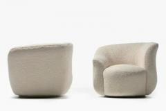  Directional Pair of Post Modern Swivel Chairs Custom Swivel Ottoman in Ivory White Boucl  - 3208411