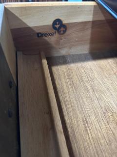  Drexel Drexel Heritage Furniture Drexel Heritage Tai Ming Burl and Mahogany Desk Mid Century - 4206754