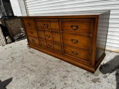  Drexel Drexel Heritage Furniture Drexel Plaudit collection Walnut 9 Drawer Dresser with Mirror - 4453251