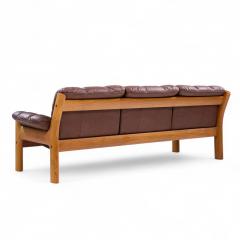  Ekornes ASA Ekornes Mid Century Norwegian Teak and Leather Montana Sofa - 4384428