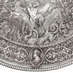  Elkington Co Large silver plated charger with mythological and battle scenes - 3141461