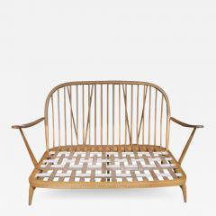  Ercol Ercol Spindleback Settee and Lounge Chair Set - 2760161