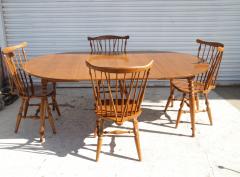  Ethan Allen 1980s Classic Ethan Allen Maple Colonial Style with 2 Leaf Extensions 4 Chairs - 4157832