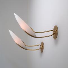  Fontana Arte FontanaArte Pair of 1950s Italian Brass Sconces with Almond Shaped Opaline Glass Shades - 4398178