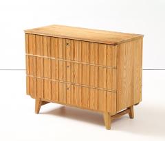  G ran Malmvall G ran Malmvall Swedish Fir Chest Sweden 1940 signed Fir Brass original key - 4508880