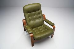  G te M bler N ssj G Mobel G Mobel Relax II Chair and a Foot Stool by G te M bler Nassj AB Sweden 1970 - 2423959