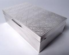  Garrard Co Garrard English Modern Sterling Silver Box 1947 - 4156316