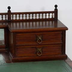 Gillows of Lancaster London An Aesthetic Movement oak knee hole desk - 4183127
