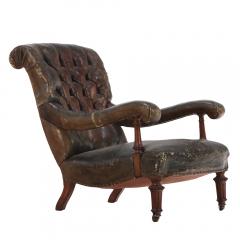  Gillows of Lancaster London An English Walnut and Tufted Leather Library Armchair by Gillows 19th C  - 4428435