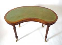  Gillows of Lancaster London English Regency Rosewood Writing Table of Kidney Form by Gillows circa 1815 - 3370176