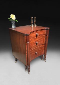  Gillows of Lancaster London Regency Period Mahogany and ebony line inlaid concave fronted commode - 4478176