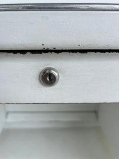  Globe Wernicke Globe Wernicke Style Mid Century Modern White Steel Tanker Desk w Formica Top - 4397272