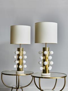  Glustin Luminaires Pair of Polished Brass Table Lamps with Alabaster Spheres - 2097498