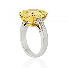  Graff GRAFF 13 CARAT RADIANT CUT DIAMOND FANCY YELLOW GIA TAPERED BAGUETTES RING - 1886392