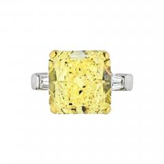  Graff GRAFF 13 CARAT RADIANT CUT DIAMOND FANCY YELLOW GIA TAPERED BAGUETTES RING - 1888078