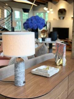  Gubi GRAVITY SMALL TABLE LAMP IN MARBLE - 3571941