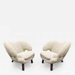  HOUSE OF FINN JUHL PAIR OF FINN JUHL PELICAN CHAIR IN MOONLIGHT SHEEPSKIN - 3620195