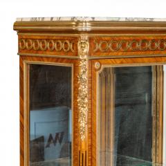  Haentge s Freres A kingwood display cabinet by Haentges Fr res - 1849309