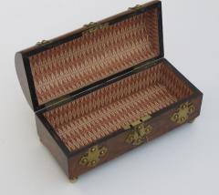  Halstaff and Hannaford An English Victorian domed burl walnut box by Halstaff and Hannaford London - 830306