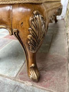  Henredon Furniture Handsome Henredon Louis XV style Upholstered Walnut Bench Mid Century - 4429235