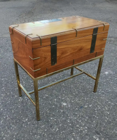  Henredon Furniture Vintage Campaign Style Walnut Trunk Table on Brass Stand Mid Century Modern - 2556146