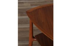  Henredon Mid Century Modern Two Tier Tri Leg Side Table by Henredon - 3636543