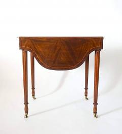 Henry Hill of Marlborough George III Serpentine Pembroke Table Henry Hill of Marlborough circa 1775 - 4597510