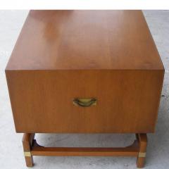  Hickory Manufacturing Company Vintage Mid Century Butternut Side Table Nightstand Hickory Furniture Co - 2691308