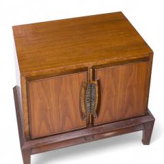  Hobey Helen Baker Helen Hobey Baker Mid Century Walnut Nightstands Pair - 4237094