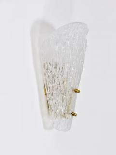  J T Kalmar Kalmar Lighting One Kalmar Midcentury Brass Textured Glass Scone Wall Light Austria 1950s - 4064407