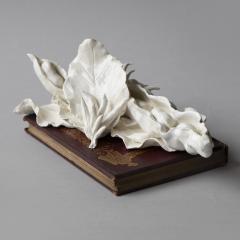  Jean Paul Gourdon SCULPTURE OF AN ENSEMBLE OF BEANS AND PEAS ON A BED OF LEAVES  - 3950418