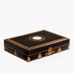  Jennens Bettridge Papier Mach Box by Jennens Bettridge with a Silver Medallion by Pinches - 754506