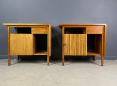  John Widdicomb Co Widdicomb Furniture Co John Widdicomb Pair of Mahogany Petite Night Stands Mid Century - 2618339