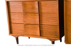  Johnson Carper Mid Century Pair Nightstands Commodes Tables Johnson Carper - 3285791