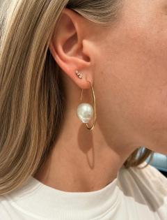  Just Jules Baroque South Sea Pearl Gold Back Hoop Earrings Just Jules 2026 - 4711323