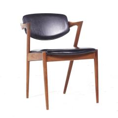  Kai Kristiasen Kai Kristiansen Model 42 Mid Century Danish Teak Dining Chairs Set of 4 - 3839525