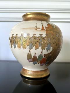  Kinkozan Fine Japanese Satsuma Ceramic Jar with Gilt Decoration by Kinkozan - 3190955