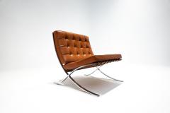  Knoll 1960s Pair of Cognac Leather Barcelona Chairs with Ottoman for Knoll - 2350490