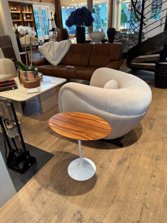  Knoll EERO SAARINEN SMALL ROUND TABLE WITH OAK TOP WHITE BASE - 3549186