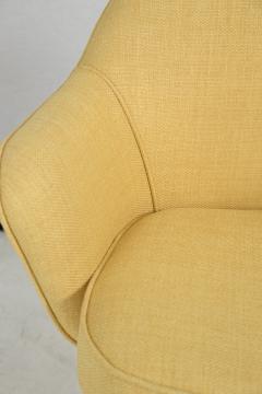  Knoll Knoll Desk Chair in Yellow Microfiber - 246811