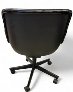  Knoll Knoll Pollock Executive Chair in Navy Leather Matte Black Frame - 3824864