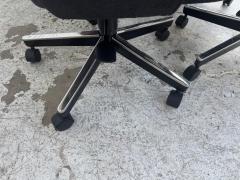  Knoll Knoll Saarinen Chairs - 4662394