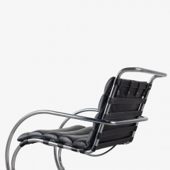  Knoll MR Lounge Chair in the style of Mies van der Rohe in Black Leather - 3762242