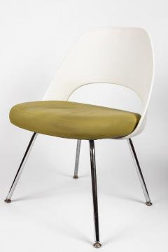  Knoll Saarinen Executive Side Chair with Metal Legs for Knoll - 924157