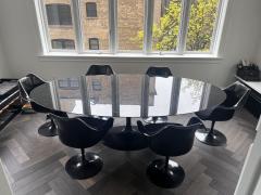  Knoll Saarinen for Knoll Black Marble Oval Dining Table and 6 Chairs - 3066335
