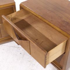  Kroehler Mfg Co Broyhill Brasilia Style Mid Century Walnut Nightstands Pair - 4179668