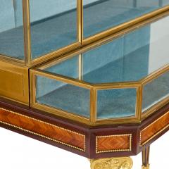  L Escalier de Cristal Pair of antique ormolu mounted vitrine cabinets by LEscalier de Cristal - 4136414